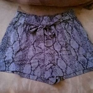 Black & gray snake print shorts from express